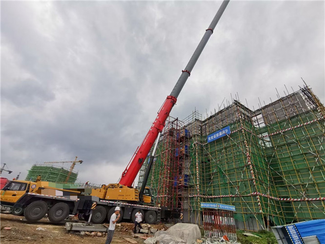 铁山港区短途转运 + 吊装一体，选随车吊还是汽车吊 + 货车？